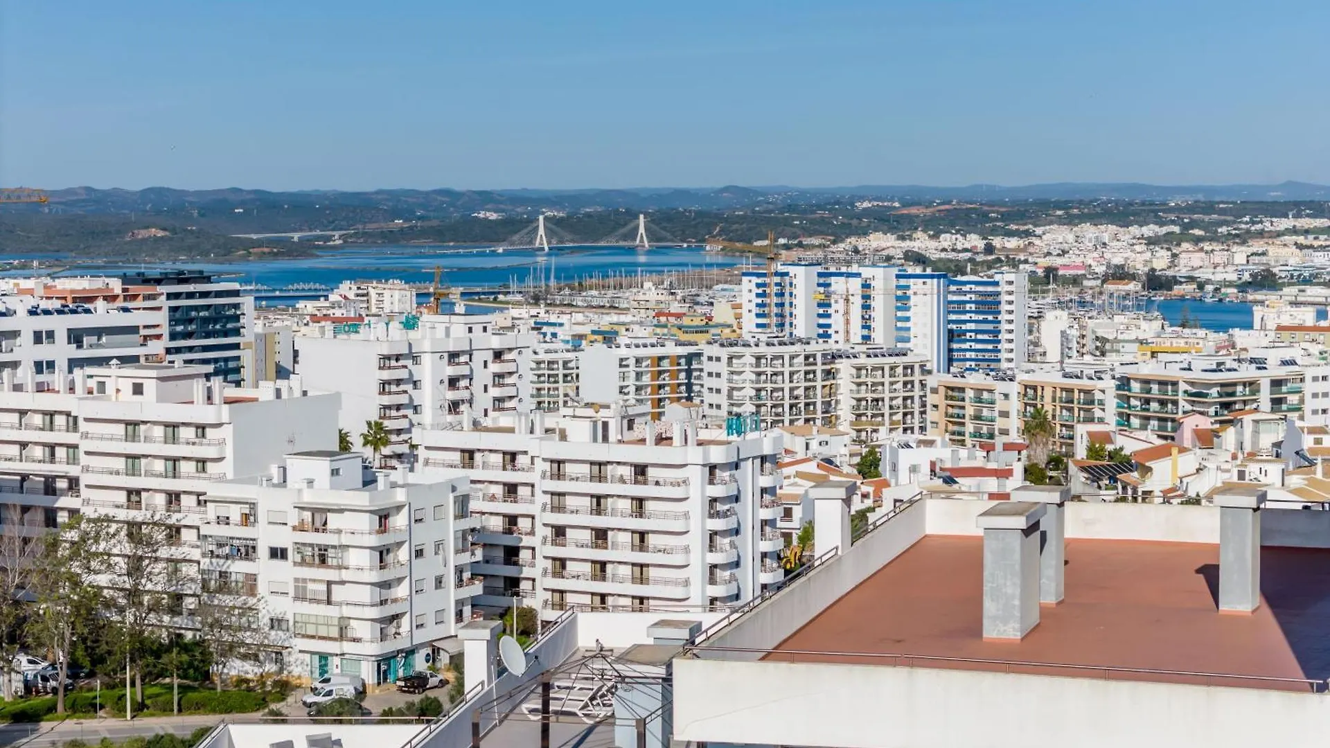 Outstanding Penthouse With Amazing Sea Views Apartment Portimao